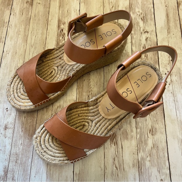 Brown strap wedges with buckle (sz 9.5) - Picture 11 of 11